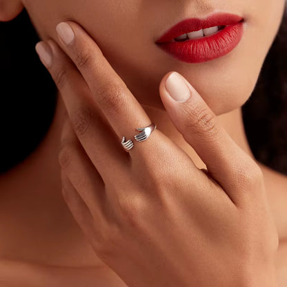 925 Sterling Silver Hug Hands Ring Simple Design Finger Ring for Women Elegant Silver Jewelry CTR176