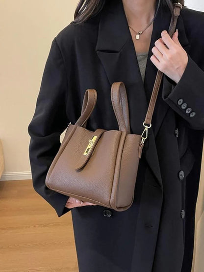 👜 Women’s Faux Leather Bucket Bag – The Everyday Essential